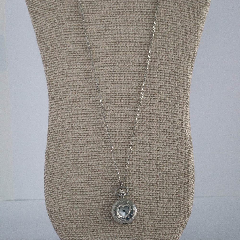 American Eagle necklace